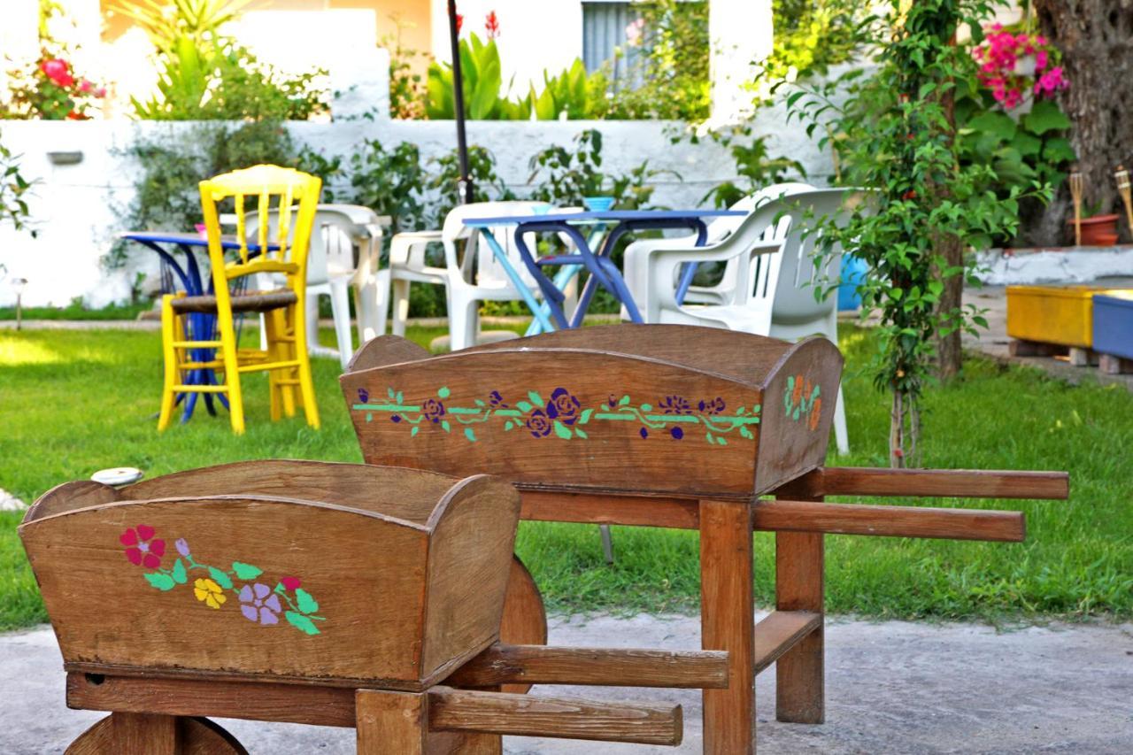 Filomeni Studios Pefkochori Luaran gambar